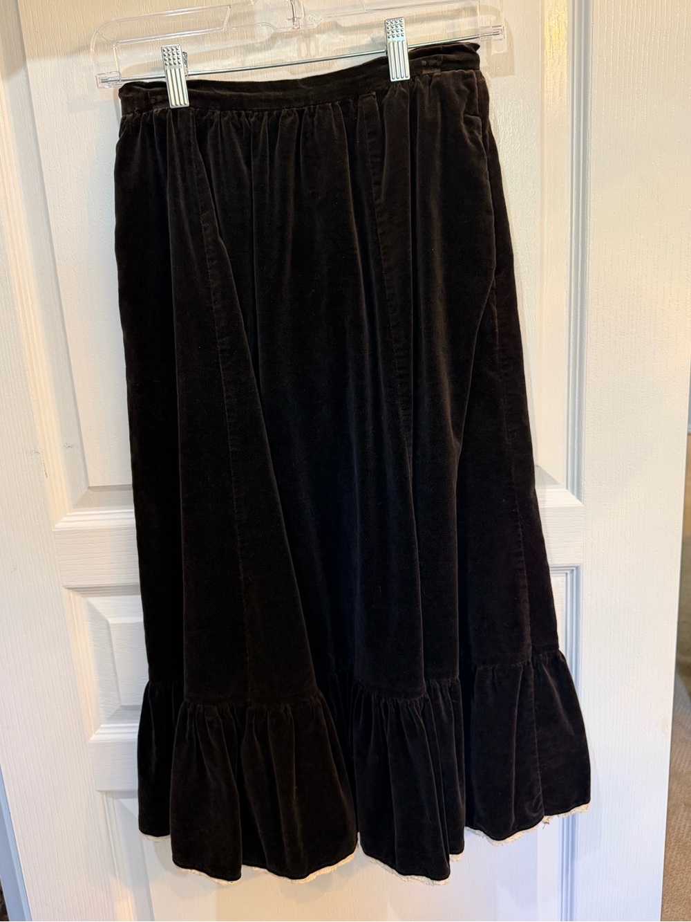 Vintage Black Velvet Midi Skirt with Ruffle Hem and Pockets